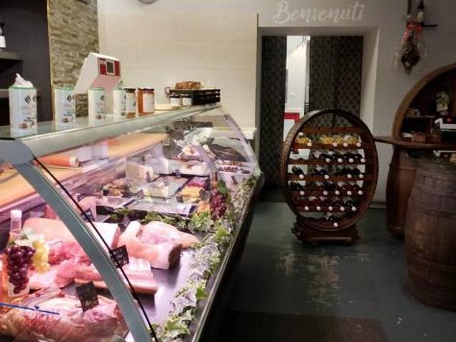 Attivit Commerciale in vendita a Belpasso