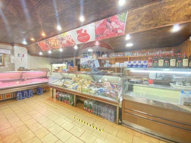 Attivit Commerciale in vendita a Catania, Vulcania