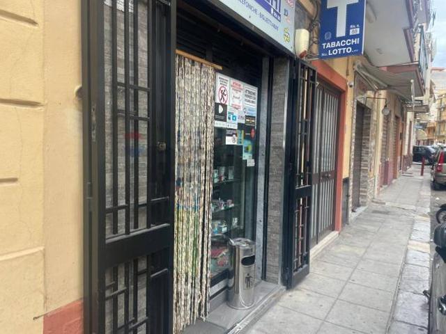 Attivit Commerciale in vendita a Palermo, Noce