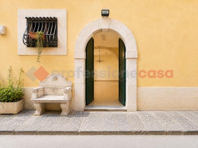 Attivit Commerciale Siracusa. Rif.: Cod. rif 3329688VCG
