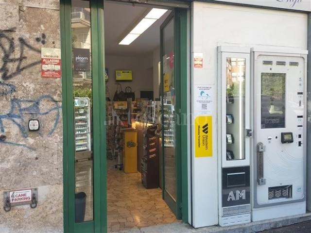 Attività Commerciale di 40 mq a Portuense, Villa Bonelli Roma