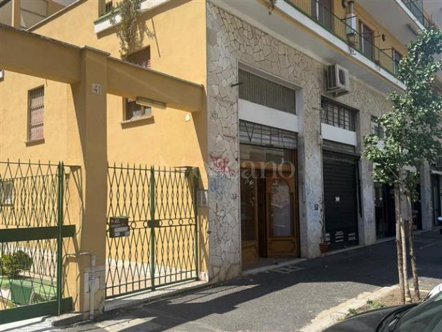 Negozio di 29 mq a Marconi, San Paolo Roma