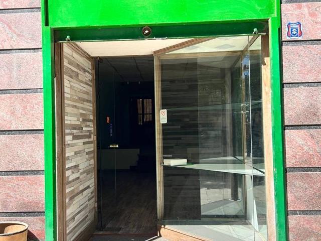 Attività / Licenza in affitto a Valenzano BA