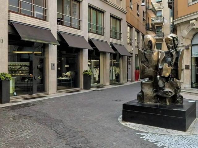 Attività / Licenza in affitto a Verona VR