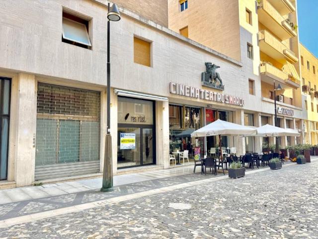 Attività / Licenza in affitto a Benevento BN