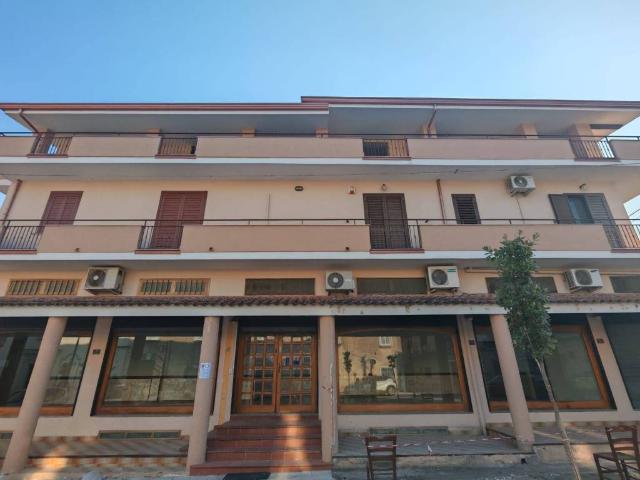 Attività / Licenza in affitto a Caserta CE