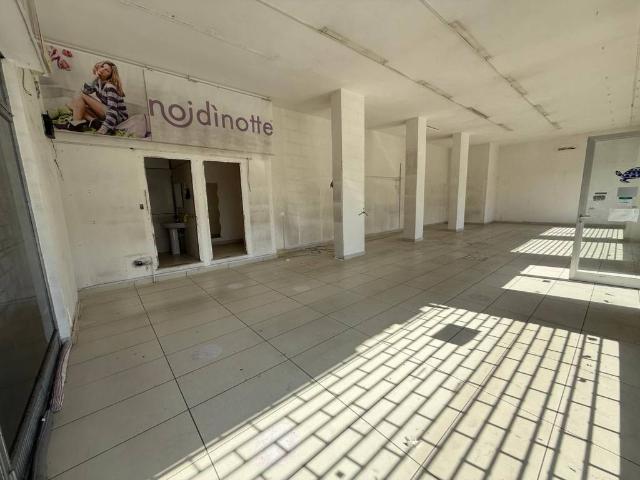 Attività / Licenza in affitto a Caserta CE