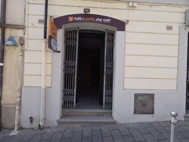 Attività / Licenza in affitto a Catanzaro CZ