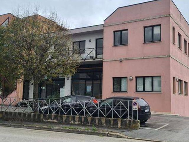 Attività / Licenza in affitto a Corridonia MC