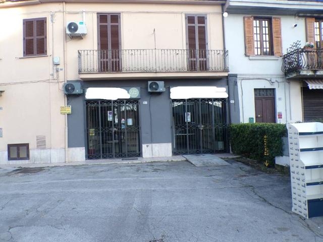 Attività / Licenza in affitto a Frosinone FR
