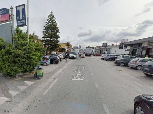 Attività / Licenza in affitto a Giugliano in Campania NA