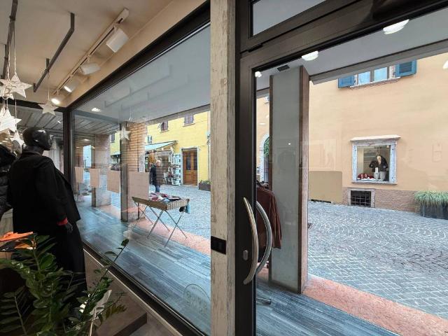 Attività / Licenza in affitto a Levico Terme TN