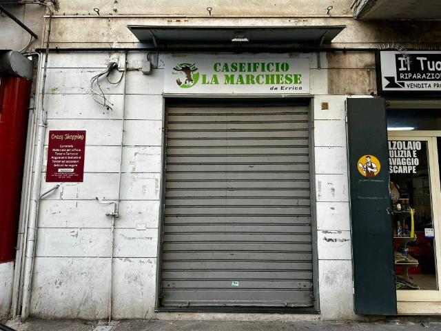 Attività / Licenza in affitto a Napoli NA