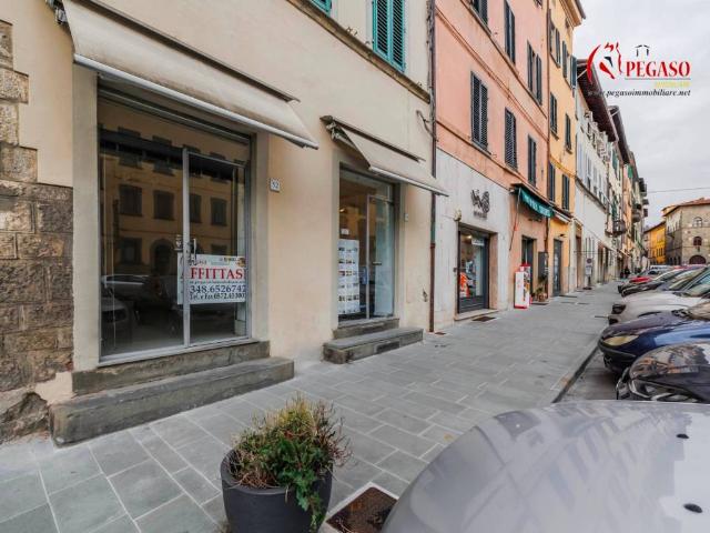 Attività / Licenza in affitto a Pescia PT