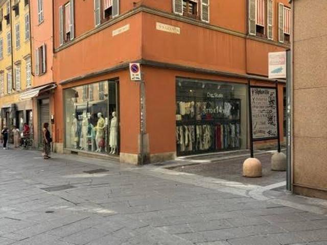 Attività / Licenza in affitto a Piacenza PC