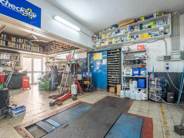 Attività / Licenza in affitto a Roma RM