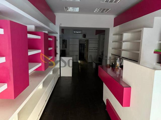 Attività / Licenza in affitto a Roma RM