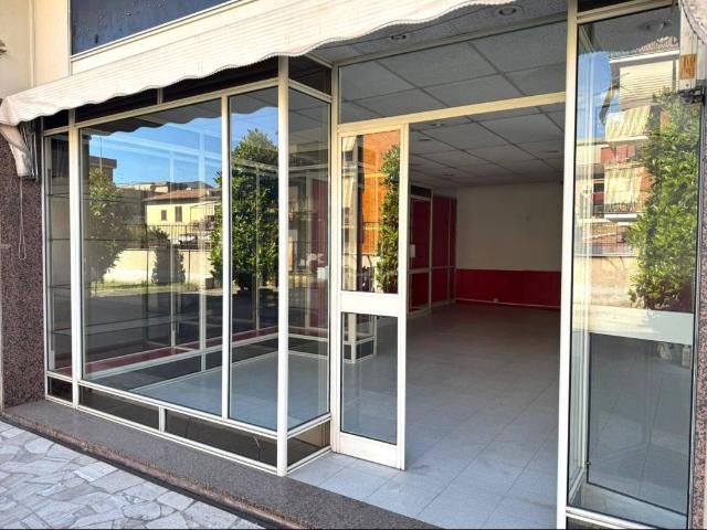 Attività / Licenza in affitto a Roma RM
