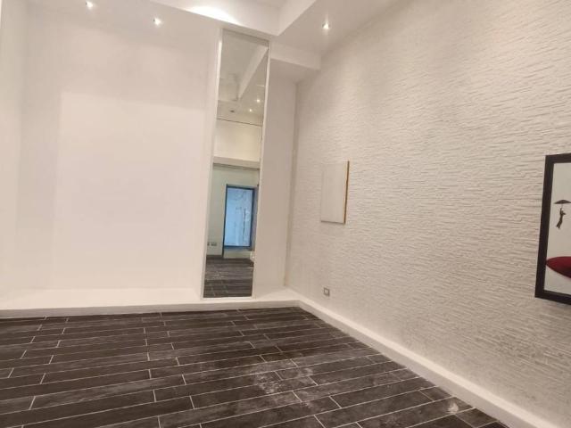 Attività / Licenza in affitto a Roma RM