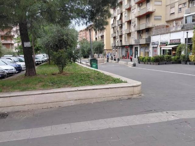 Attività / Licenza in affitto a Roma RM