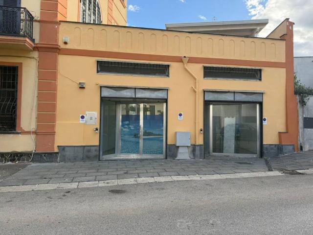 Attività / Licenza in affitto a Sant'Anastasia NA