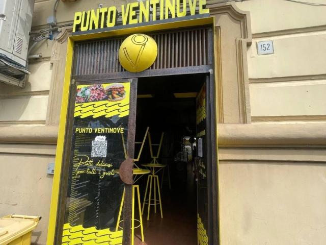 Attività / Licenza in affitto a Salerno SA