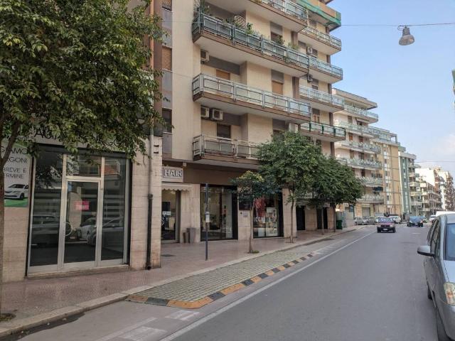 Attività / Licenza in vendita a Taranto TA