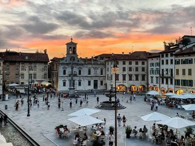 Attività / Licenza in vendita a Udine UD