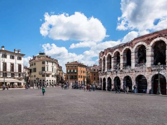 Attività / Licenza in vendita a Verona VR