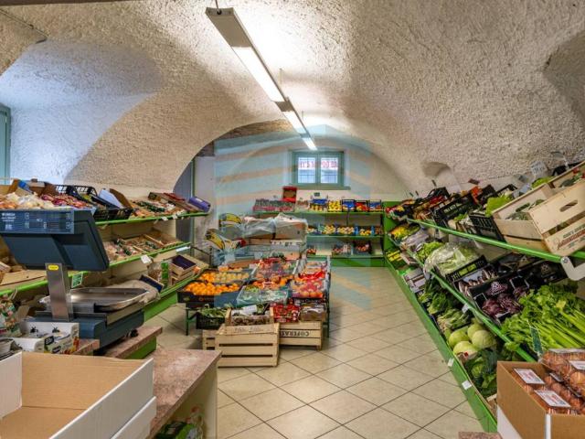 Attività / Licenza in vendita a Alzano Lombardo BG