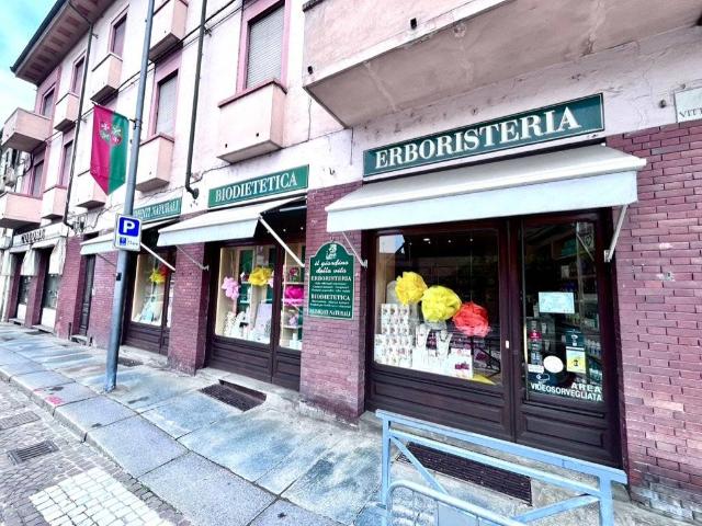 Attività / Licenza in vendita a Asti AT