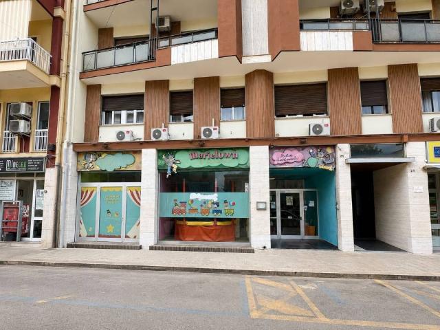 Attività / Licenza in vendita a Bari BA