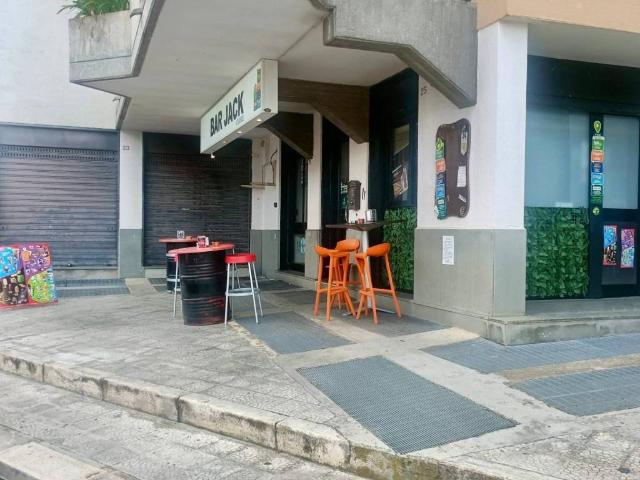 Attività / Licenza in vendita a Bari BA