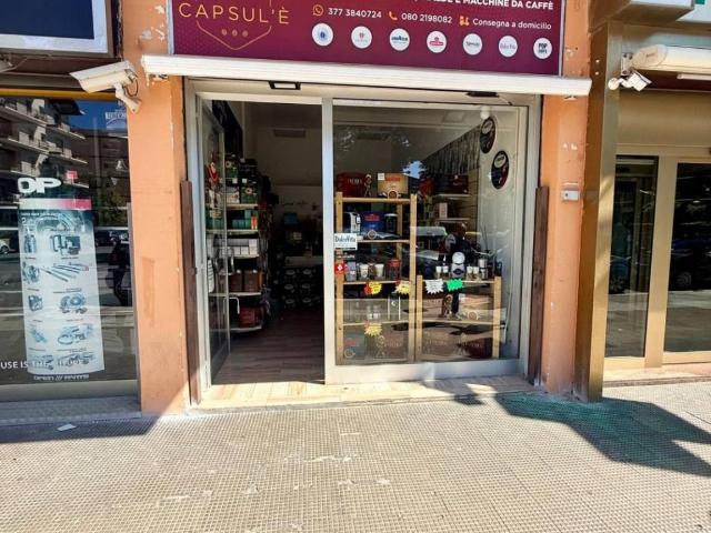 Attività / Licenza in vendita a Bari BA