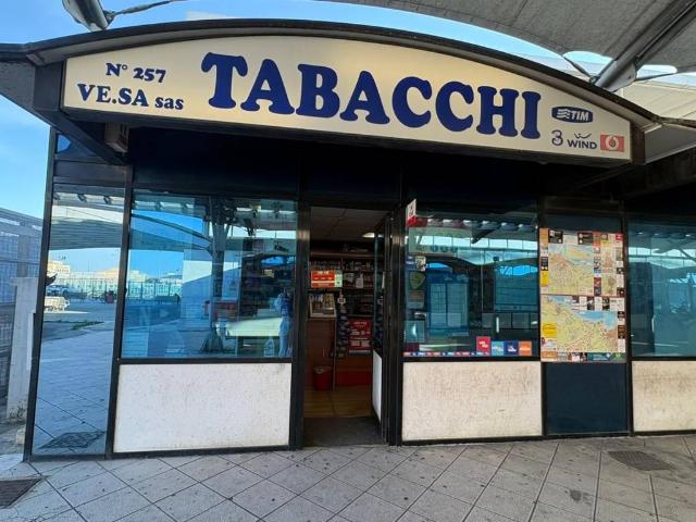 Attività / Licenza in vendita a Bari BA
