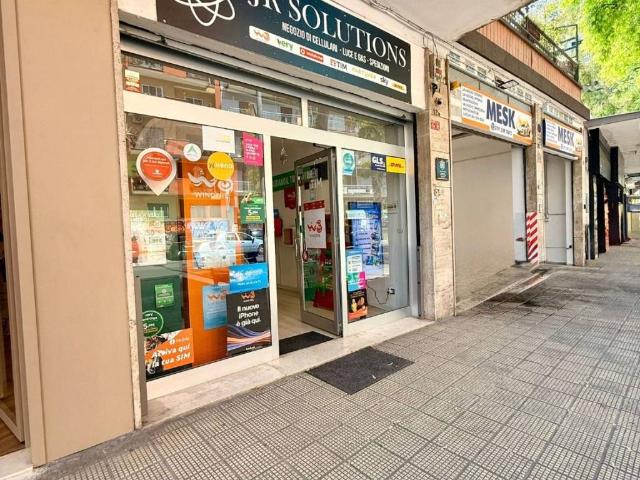 Attività / Licenza in vendita a Bari BA