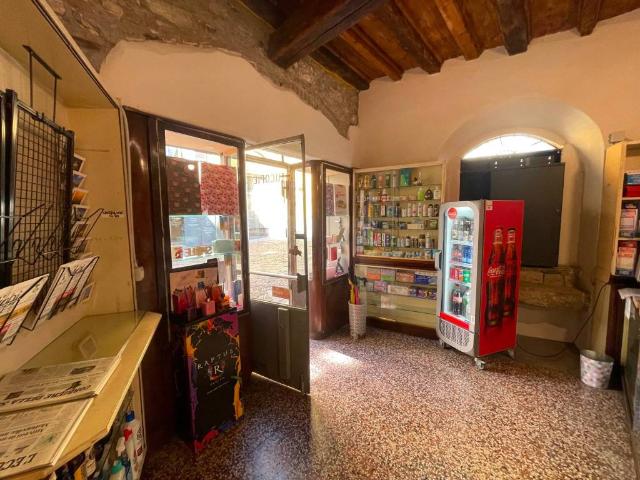 Attività / Licenza in vendita a Bergamo BG