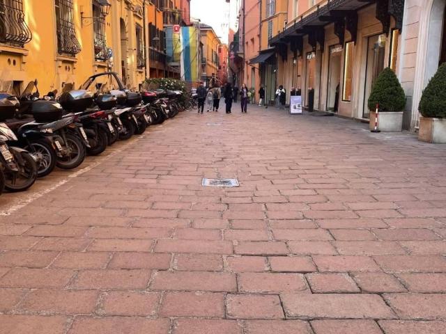 Attività / Licenza in vendita a Bologna BO