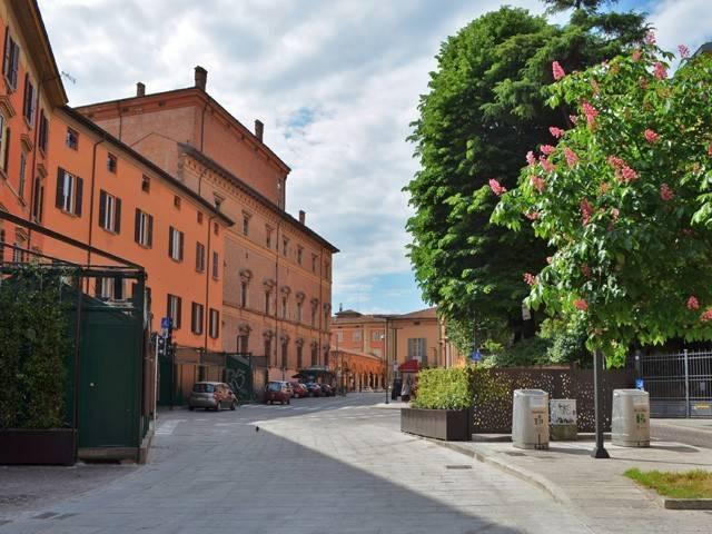 Attività / Licenza in vendita a Bologna BO