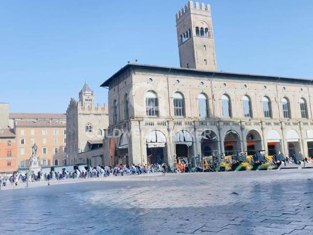 Attività / Licenza in vendita a Bologna BO