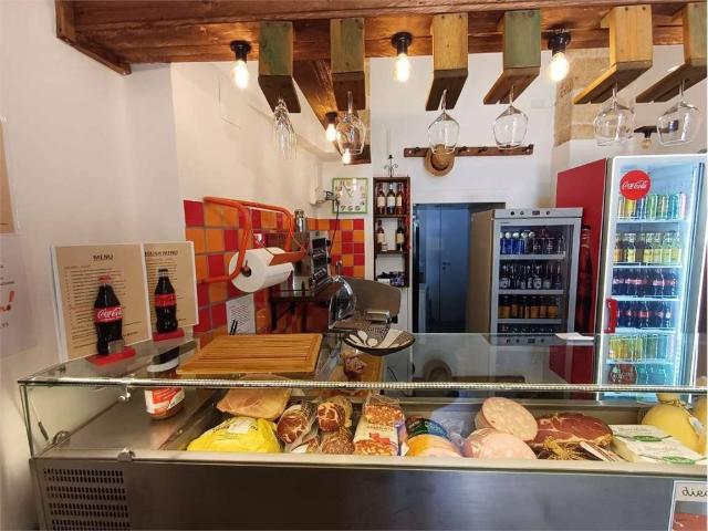 Attività / Licenza in vendita a Brindisi BR