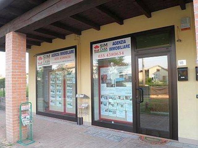Attività / Licenza in vendita a Calusco d'Adda BG