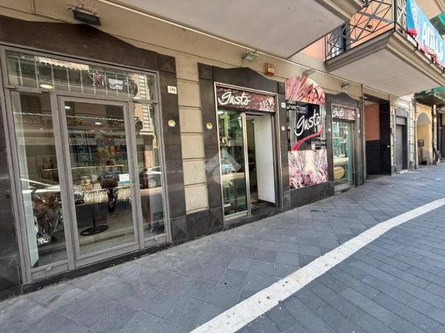 Attività / Licenza in vendita a Casalnuovo di Napoli NA