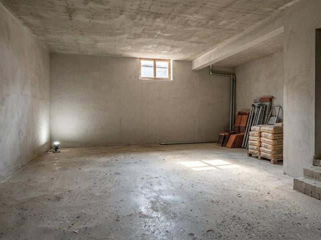 Attività / Licenza in vendita a Cinisi PA