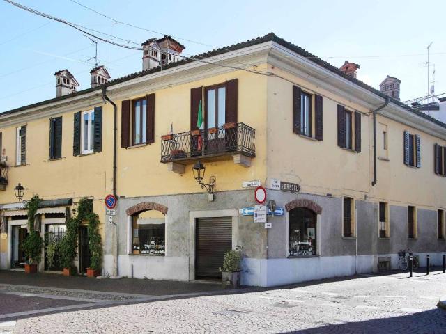Attività / Licenza in vendita a Corbetta MI