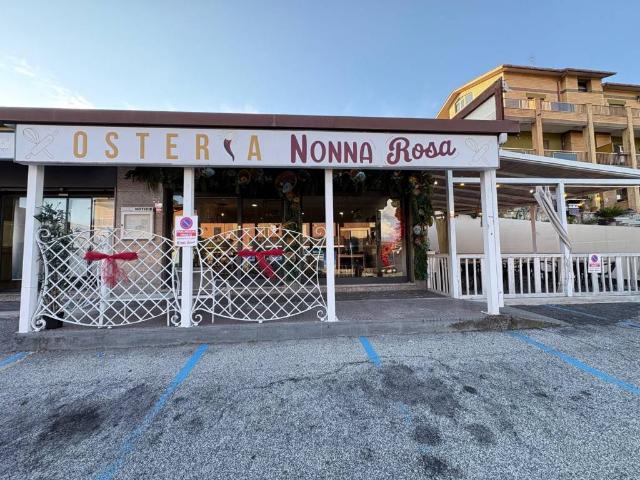 Attività / Licenza in vendita a Fonte Nuova RM