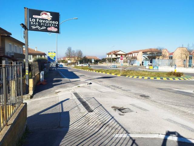 Attività / Licenza in vendita a Frosinone FR