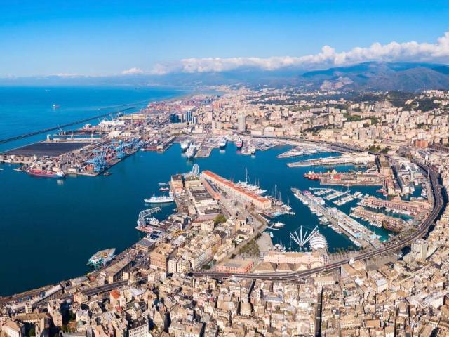 Attività / Licenza in vendita a Genova GE