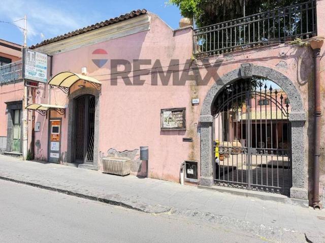 Attività / Licenza in vendita a Gravina di Catania CT