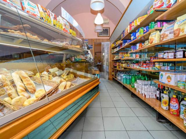 Attività / Licenza in vendita a Livorno LI